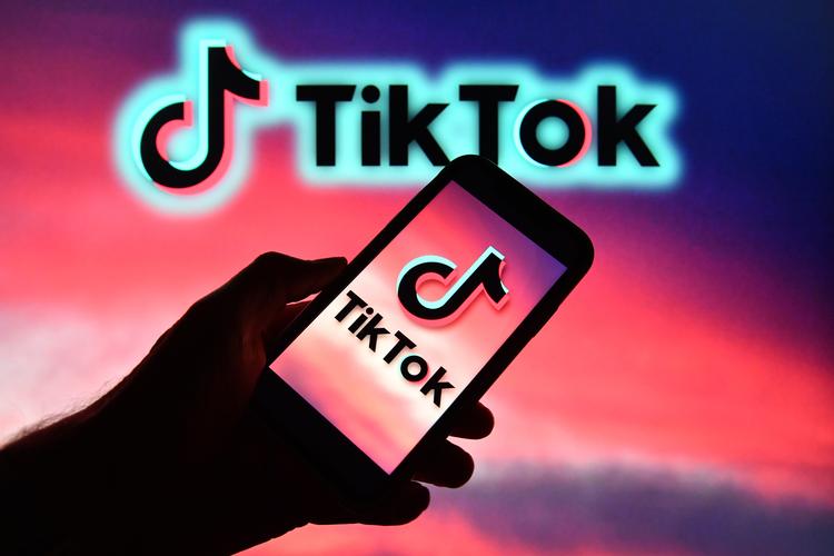 App'en TikTok, der er kinesisk ejet, er fra 2016 og er i dag downloadet mere end 2 milliarder gange. Foto: Frank Hoermann/sven Simon/Ritzau Scanpix