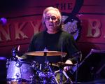     Her spiller Max Weinberg i Boca Raton i Florida med sit party band Max Weinberg's Jukebox. Foto: mpi04/mediapunch/Ritzau Scanpix