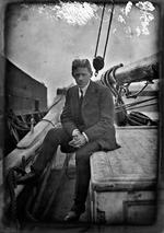 Beslutsom, viljestærk og stædig. Sådan beskrives Ejnar Mikkelsen i Kurt L. Frederiksens biografi om manden, der bl.a. tog initiativ til oprettelsen af bebyggelsen ved Scoresbysund i 1924. Morgenbladets interview med ham i 1945 giver også indtryk af en mand med klare meninger.  Foto: Holger Damgaard/POLFOTO