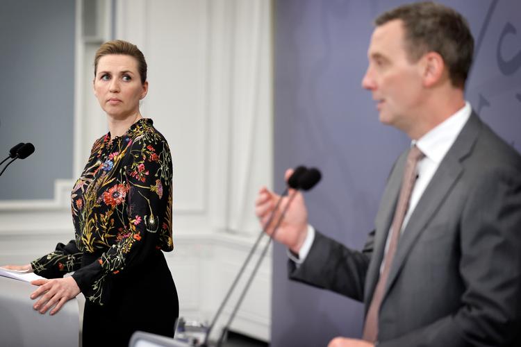 Statsministeren og justitsministeren er helt enige om, at de ikke skal svare på spørgsmål fra Folketinget om den ulovlige minkaflivning.  Foto: Jens Dresling/POLFOTO