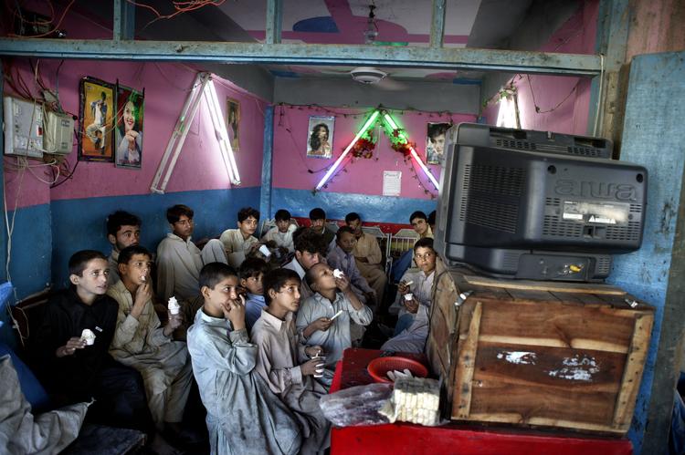 Afghanistan – hvem regerer efter 11. september: Ghani-regeringen eller Taleban ? Begge parter vil stræbe efter magten ...    Foto: Jacob Ehrbahn/POLFOTO