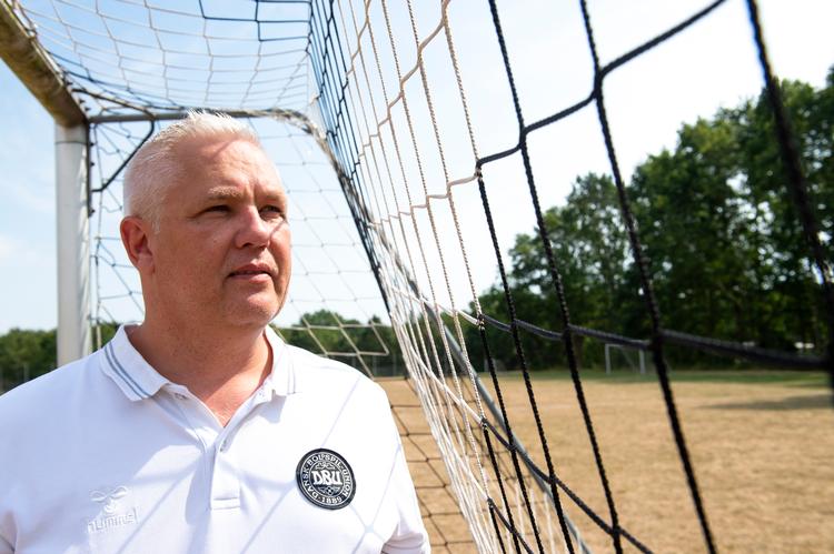 Flemming Berg er chef for talentudvikling i DBU, der arbejder med en ny national strategi, der skal skabe verdens bedste børnefodbold. Foto: Annika Byrde