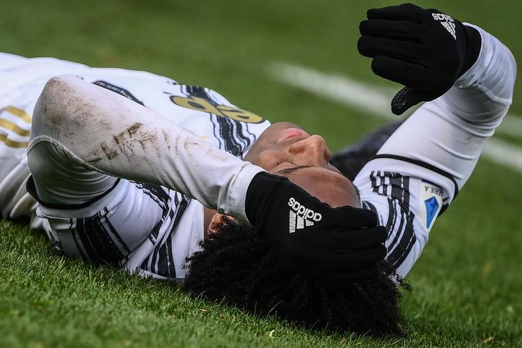 Juventus' midtbanespiller Juan Cuadrado jubler efter holdet har scoret mod Atalanta Bergamo. Fremover kan Cuadrado og holdet også se frem til at skulle spille i en ny liga.   Foto: Marco Bertorello/Ritzau Scanpix