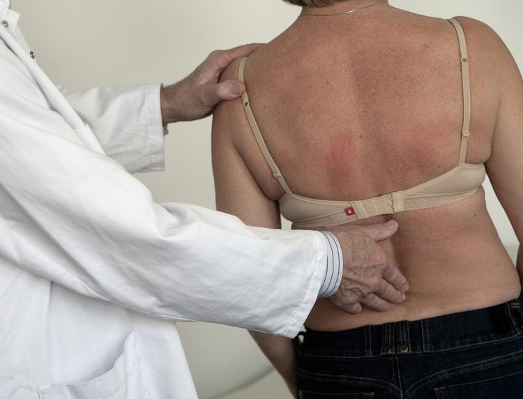 En række afgjorte eller verserende sager viser, at praktiserende læger opkræver skattekroner ved regionerne, som de ikke er berettiget til. Arkivfoto.   Foto: Peter Hove Olesen/POLFOTO