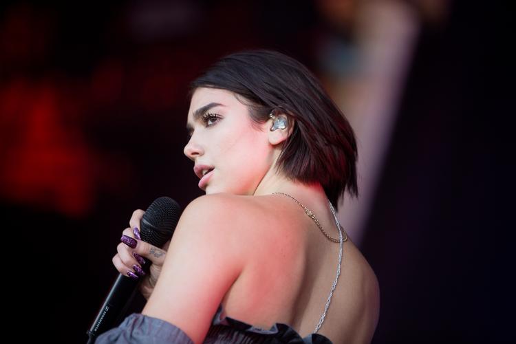 Dua Lipa kan vinde flere priser ved årets Brit Awards, bl.a årets kvindelige kunstner og årets album.  Foto: Thomas Borberg/POLFOTO