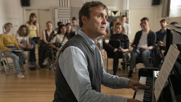 En scene fra filmen 'Druk', hvor Lars Ranthe spiller med.   Foto: Henrik Ohsten