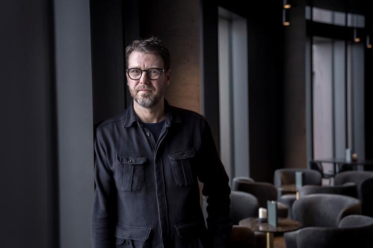   Christian Aarø ejer AOC Trio og No. 2. Han har savnet sine gæster frygteligt, men åbnede alligevel først et par dage efter genåbningen. For det skulle være helt skarpt. Foto: Thomas Lekfeldt/Ritzau Scanpix