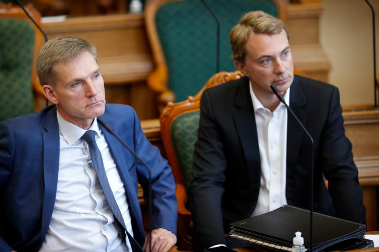 Hverken DF's formand eller næstformand befandt sig i Folketingssalen, da Morten Messerschmidt parlamentariske immunitet blev ophævet. Her ses Kristian Thulesen Dahl og Morten Messerschmidt ved Folketingets åbningsdebat i efteråret. Foto: Jens Dresling/POLFOTO