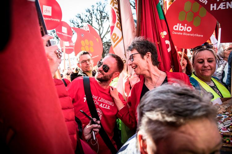 Grete Christensen fotograferet foran Forligsinstitutionen i 2018. Nu går det løs igen.  Foto: Linda Johansen