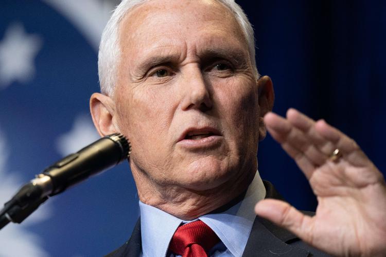     COLUMBIA, SC - APRIL 29: Former Vice President Mike Pence speaks to a crowd during an event sponsored by the Palmetto Family organization on April 29, 2021 in Columbia, South Carolina. The address was his first since the end of his vice presidency. Sean Rayford/Getty Images/AFP == FOR NEWSPAPERS, INTERNET, TELCOS &amp; TELEVISION USE ONLY ==   Foto: Sean Rayford/Ritzau Scanpix