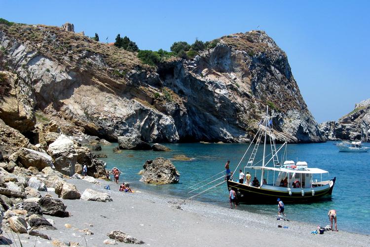 Drømmer du om en sommerferie i det græske øhav, f.eks. Skiathos, så kan det være en god idé at booke, mens priserne er lave. Foto: Johnny Frederiksen/POLFOTO