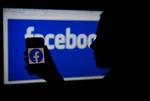 Hos flere danske medier er det nu de nyeste kommentarer, der kommer øverst i Facebook - og ikke de 'mest relevante'. Foto: Olivier Douliery/Ritzau Scanpix
