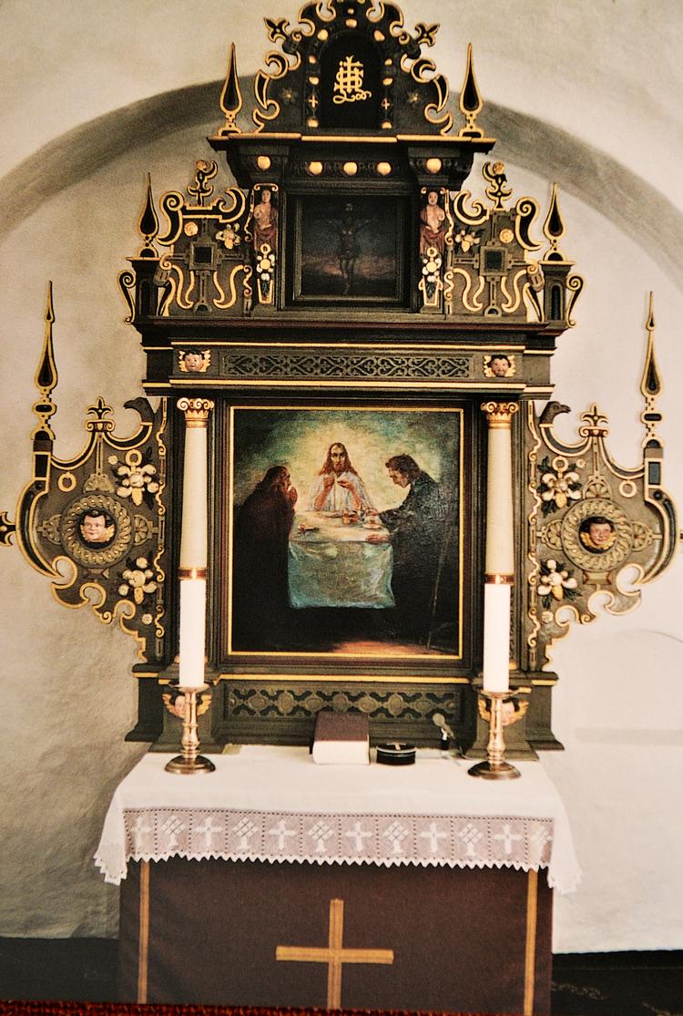 Emil Noldes 'Middag i Emmaus' er en del af altertavlen i Ølstrup Kirke. Det blev stjålet i 2014, men er fundet og tilbage på plads igen. Alligevel figurerer maleriet, der er mindst 10 millioner kroner værd i Interpols nye app med stjålne kunstværker. Foto: Ernst van Norde/POLFOTO