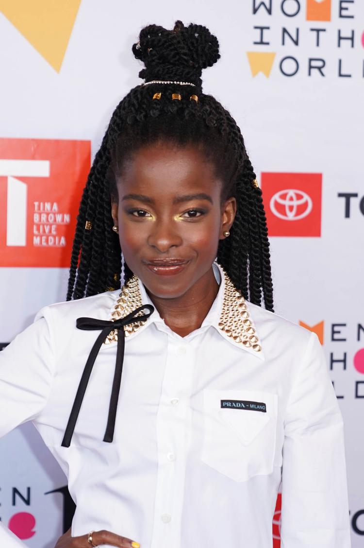 Siden hun i januar blev berømt i hele verden, har den 23-årige amerikanske digter Amanda Gorman sagt nej til tilbud, der ville have indbragt hende over 100 millioner kroner, fortalte hun i en samtale med tv-stjernen Oprah Winfrey.   Foto: John Nacion/star Max/ipx/Ritzau Scanpix