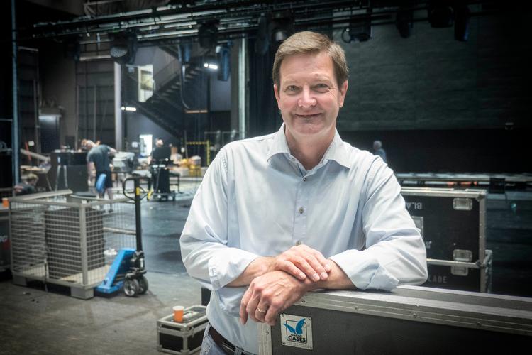 Musikchef Finn Schumacker, Odense Symfoniorkester, trives i sit job.  Foto: Nils Svalebøg/Ritzau Scanpix
