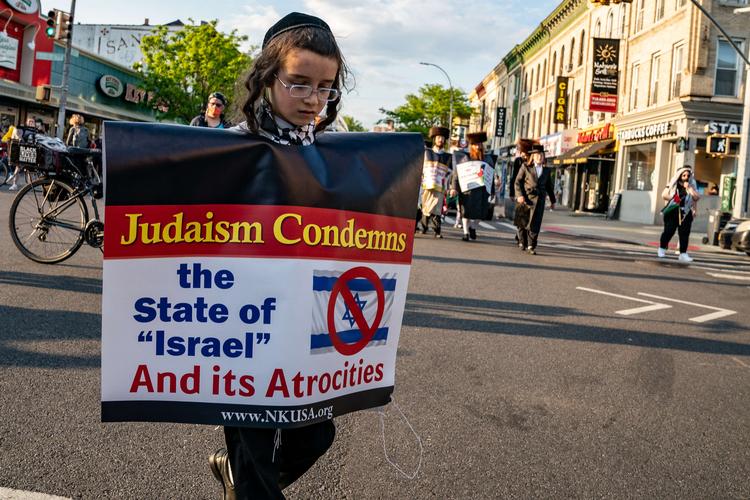 Blandt demonstranterne var også ortodokse jøder, som tog afstand fra Israels angreb i Gaza. Foto: David Dee Delgado/Ritzau Scanpix