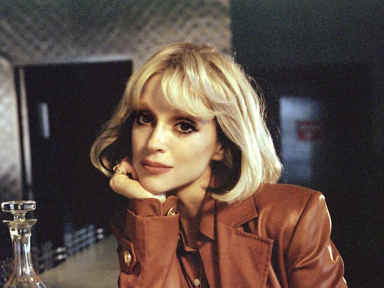 St. Vincent har altid dyrket hamskiftet, maskespillet og det kamæleonagtige. Foto: Zackery Michael