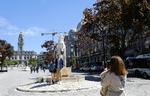 Nu kan man igen tage bilelder af Fonte da Juventude Menina Nue-statuen i Porto og andre seværdigheder i Portugal. Foto: Violeta Santos Moura/Ritzau Scanpix