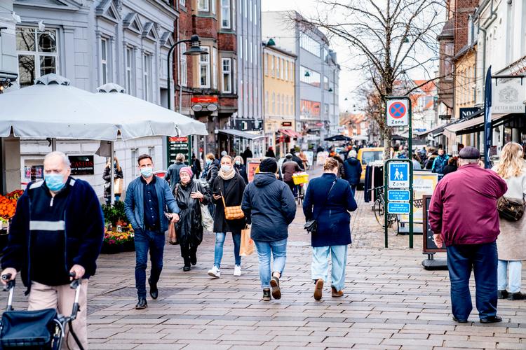Regeringen har indgået aftale om at udfase hjælpepakker, men hjælp til udsatte virksomheder fortsætter. Foto: Anthon Unger