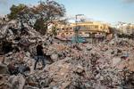 Sami Abul Oufs søster og 12 andre familiemedlemmer omkom, da Israel bombede bygningen. Hendes lejlighed plejede at være et helle under de gentagne uroligheder, fortæller han. Foto: Hosam Salem 