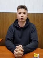 Den hviderussiske blogger Roman Protasevitj blev arresteret og vist frem på tv.  Foto: Reuters Tv/Ritzau Scanpix