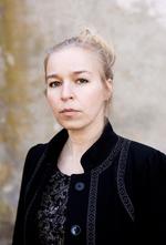 Forfatter Ane Bjørn udgiver en billedbog, der fortæller om om en flygtningefamilie og om at gennemleve en svær situation med fantasiens hjælp. Foto: Lea Meilandt