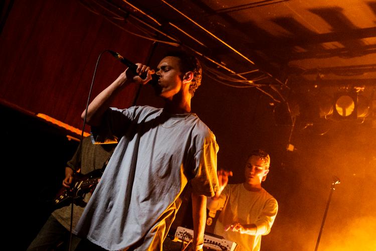 Søren Holm i front for Liss under en koncert i Lille Vega i København i 2016. Foto: Anders Rye Skjoldjensen/POLFOTO