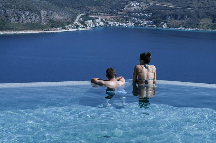 Grækenland er en af de destinationer i Europa, hvor danskerne i stigende grad bestiller rejser til lige nu. Foto: Aris Messinis/Ritzau Scanpix