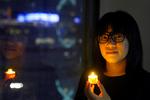 Næstformand ved den prodemokratiske Hongkong-alliance Chow Hang-tung blev fotograferet den 3. juni op til årsdagen for Tiananmen-massakren. Dagen efter er hun blevet anholdt, skriver AFP. Foto: Lam Yik/Ritzau Scanpix