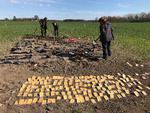Et arkæologisk fund skal behandles med respekt for forskning og eftertid, og amatører som forskere har været igennem et sandt afmærkningshelvede med et fund på næsten 7.000 mønter.  Foto: Sidse Stephensen