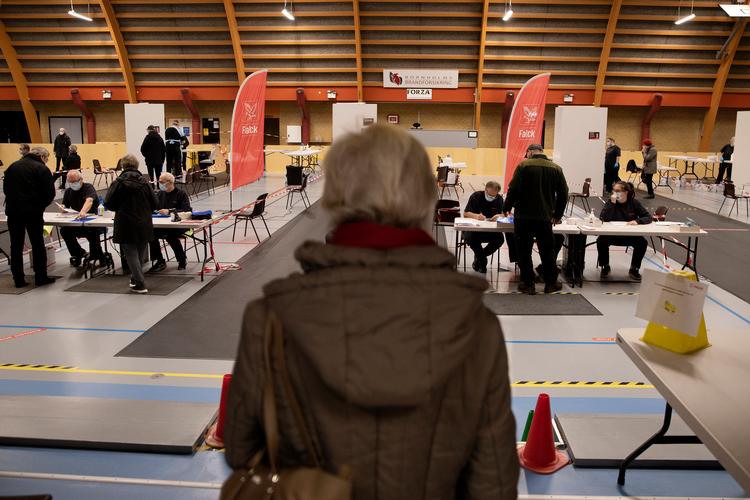 Bornholm var det sted i landet, der først åbnede, efter at smitten på landsplan blussede op i slutningen af sidste år.  Foto: Finn Frandsen/POLFOTO