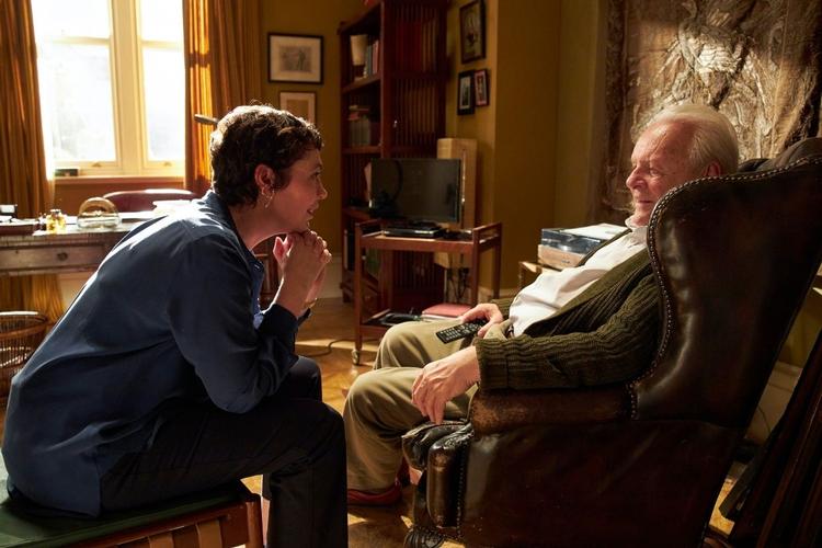 Anthony Hopkins er faren, Olivia Colman datteren i filmen 'The Father'. Og hvis man godt kan lide den konstellation, er her fem andre film om en datter og en far. Foto 