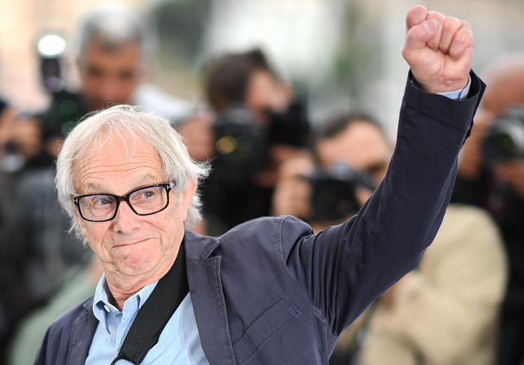 Ken Loach har en dyb menneskelig forståelse og empati og er som 85-årig så vred som nogensinde over, hvordan samfundets rige lader de fattige i stikken. I 2019 var der kritikerros til hans seneste film 'Sorry We Missed You' ved verdenspremieren i Cannes.    Foto: Loic Venance/Ritzau Scanpix