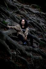 Japanske Hiromi Ito ved, at naturen er nådes- og grænseløs.  Her fotograferet i forbindelse med festivalen Louisiana Literature 2018.   Foto: Andreas Haubjerg/POLFOTO