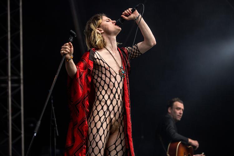 Bisse er på programmet til den nye festival Tomorrow. Her spiller han på Heartland i 2017. Foto: Ivan Boll/POLFOTO