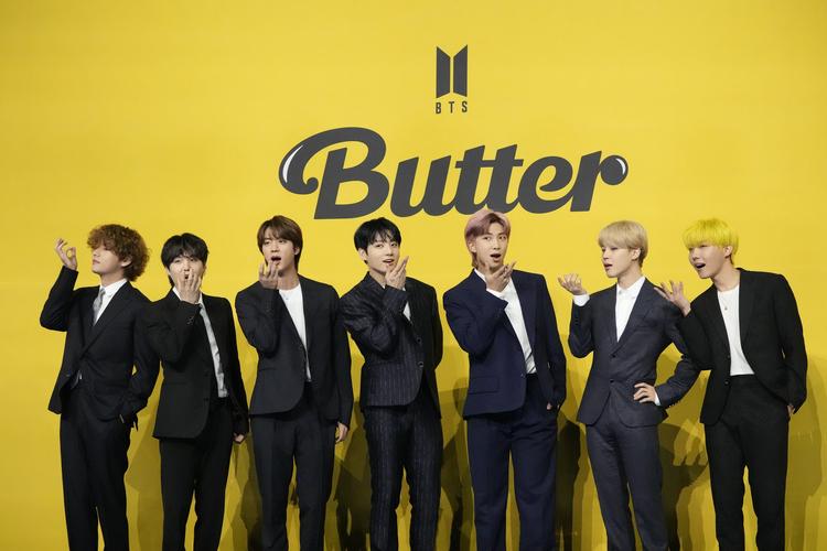 Sydkoreanske BTS er et af verdens største bands. Sidste år stod gruppen bag verdens mest solgte album foran andre megastjerner som Drake og Tayloe Swift. Foto: Lee Jin-Man, Ritzau Scanpix. 