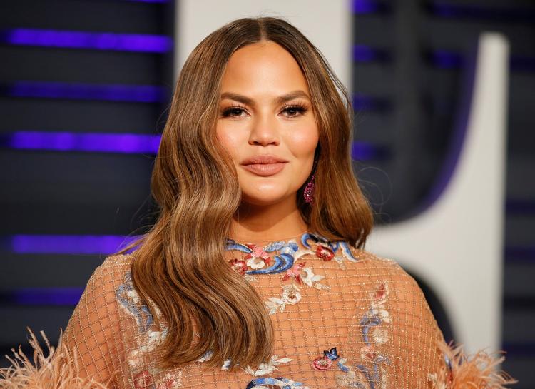 Det var usikkerhed, der fik den 35-årige model Chrissy Teigen til at internet-mobbe i mange år, fortæller hun i et opslag.  Foto: Danny Moloshok/Ritzau Scanpix