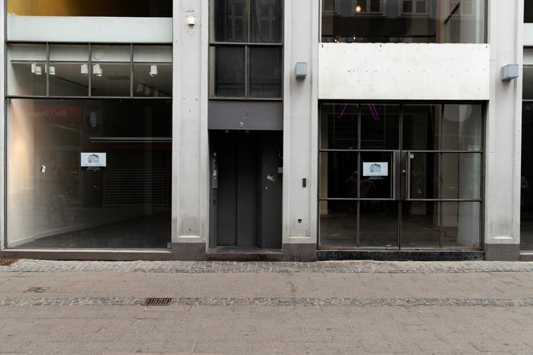 Tomme butikslokaler ses overalt i landet. Tiden er moden til at bruge dem til andre ting. Det kan være værksteder, sundhedstilbud, skoler, kunst, boliger - hvad som helst, der skaber liv. Foto: Peter Hove Olesen/POLFOTO
