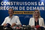  Thierry Mariani (tv) ser ud til at vinde i I Provence-Alpes-Côte d’Azur for National Samling og dermed være med til at gøde jorden for Marine Le Pen (th) ved næste præsidentvalg. Foto: Christophe Simon/Ritzau Scanpix