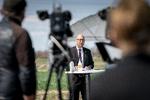 Rasmus Prehn præsenterede regeringens landbrugsudspil i april.  Nu er forhandlingerne om det gået på sommerferie, men han taler stadig udelukkende for en bred aftale.  Foto: Mads Claus Rasmussen/Ritzau Scanpix