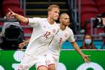  Kasper Dolberg jubler med Martin Braithwaite, der lagde op til 2-0-målet og scorede til 4-0.  Foto: Jens Dresling/POLFOTO
