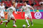  Kasper Dolberg og Pierre Emile Højbjerg i kampen mod Wales. Foto: Jens Dresling/POLFOTO