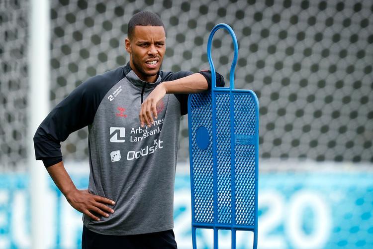 Mathias 'Zanka' Jørgensen har endnu ikke været på banen til EM. Men det kan meget vel ske, lyder det fra landstræneren, der roser Zanka for sin optræden både til træninger og udenfor banen.   Foto: Jens Dresling/POLFOTO