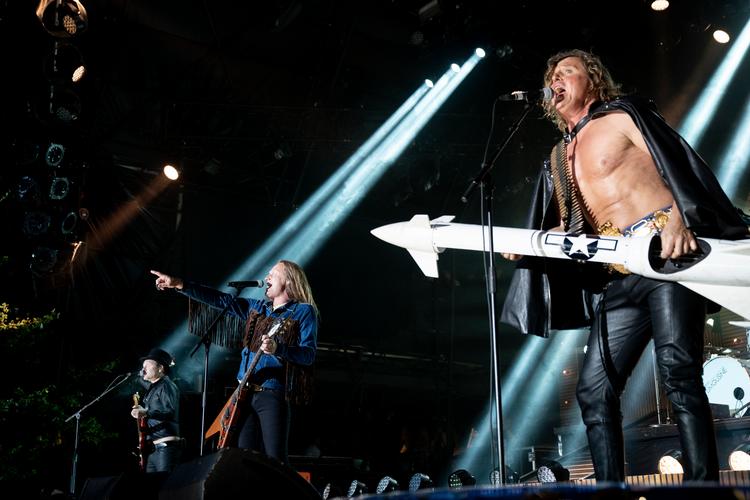 D-A-D er et af de bands, der kan opleves på Småfest ... hvis altså man var hurtig nok på aftrækkeren i billetkøen.  Arkivfoto Jens Hartmann Schmidt