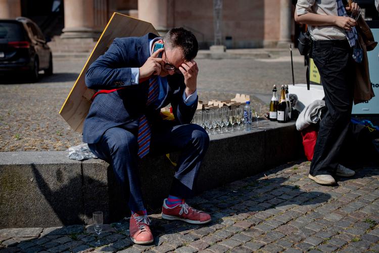Medlemmer af Foreningen imod Ulovlig Logning demonstrerede i dagens anledning mod den danske praksis. Foto: Valdemar Ren