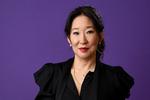 Skuespilleren Sandra Oh har modtaget to Golden Globe-priser og et hav af Emmy-nomineringer. De fleste får sine roller i 'Greys hvide verden' og 'Killing Eve'.  Foto: Chris Pizzello/Ritzau Scanpix