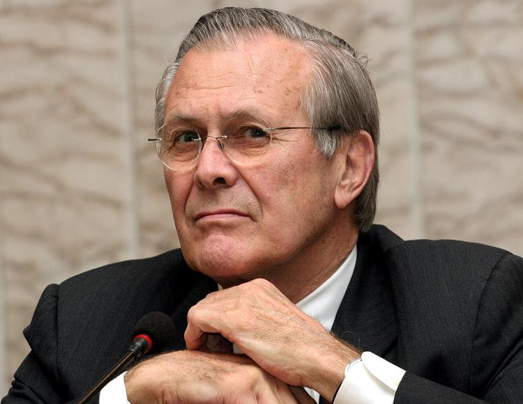 Donald Rumsfeld, som var USA’s forsvarsminister og en af hovedarkitekterne bag Irakkrigen, er død, 88 år. Foto: Vladimir Pirogov/Ritzau Scanpix