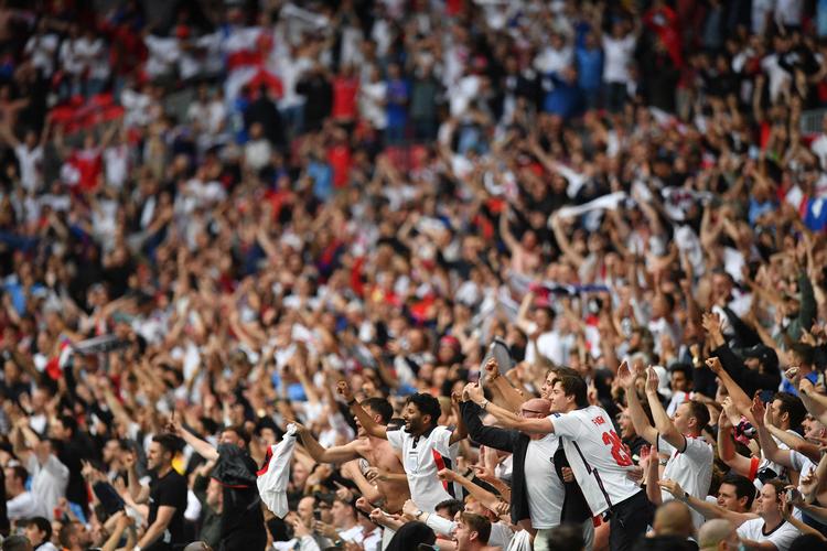 Der bliver et stort overtal af hvide trøjer på onsdag, når Danmark spiller på Wembley mod England i EM-semifinalen. Nu kan endnu flere danskere dog købe billet.   Foto: Justin Tallis/Ritzau Scanpix