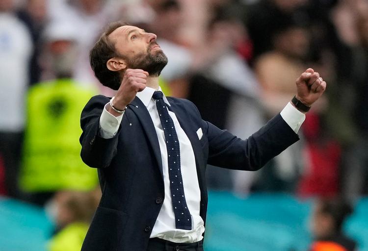 Fodboldguderne skal måske tages i  ed inden opgøret på Wembley, hvor et brændt straffespark gav Southgate en af karrierens størst nedture og en rolle som sommeren 96’s den mest forhadte person i England.   Foto: Frank Augstein/Ritzau Scanpix