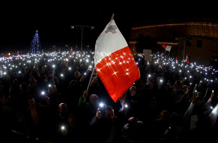 Drabet på Daphne Caruana Galizia fik i 2019 maltesere til at demonstrere foran premierministerens kontorer i Valetta. Foto: Darrin Zammit Lupi/Ritzau Scanpix